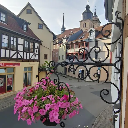 Haus Blumenampel